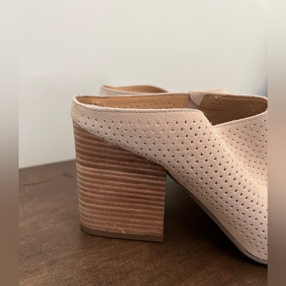 New without box Womens Franco Sarto Leather Peep Toe Heel Tan Beige size 12 - Picture 4 of 6